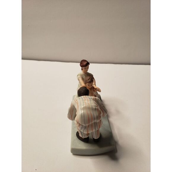 Norman Rockwell 1st Steps Figurine - Picture 6 of 9